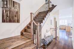 50 COLLIER CRESCENT | Markham Ontario | Slide Image Twenty-eight