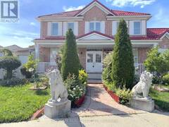 24 EASTWAY STREET Brampton Ontario, L6S 0A4