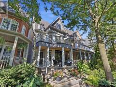 128 BOARDWALK DRIVE Toronto Ontario, M4L 3X4