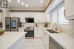 411 HOOVER PARK DRIVE | Whitchurch-Stouffville Ontario | Slide Image Thirteen
