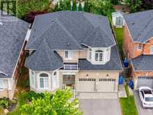 411 HOOVER PARK DRIVE | Whitchurch-Stouffville Ontario | Slide Image Two