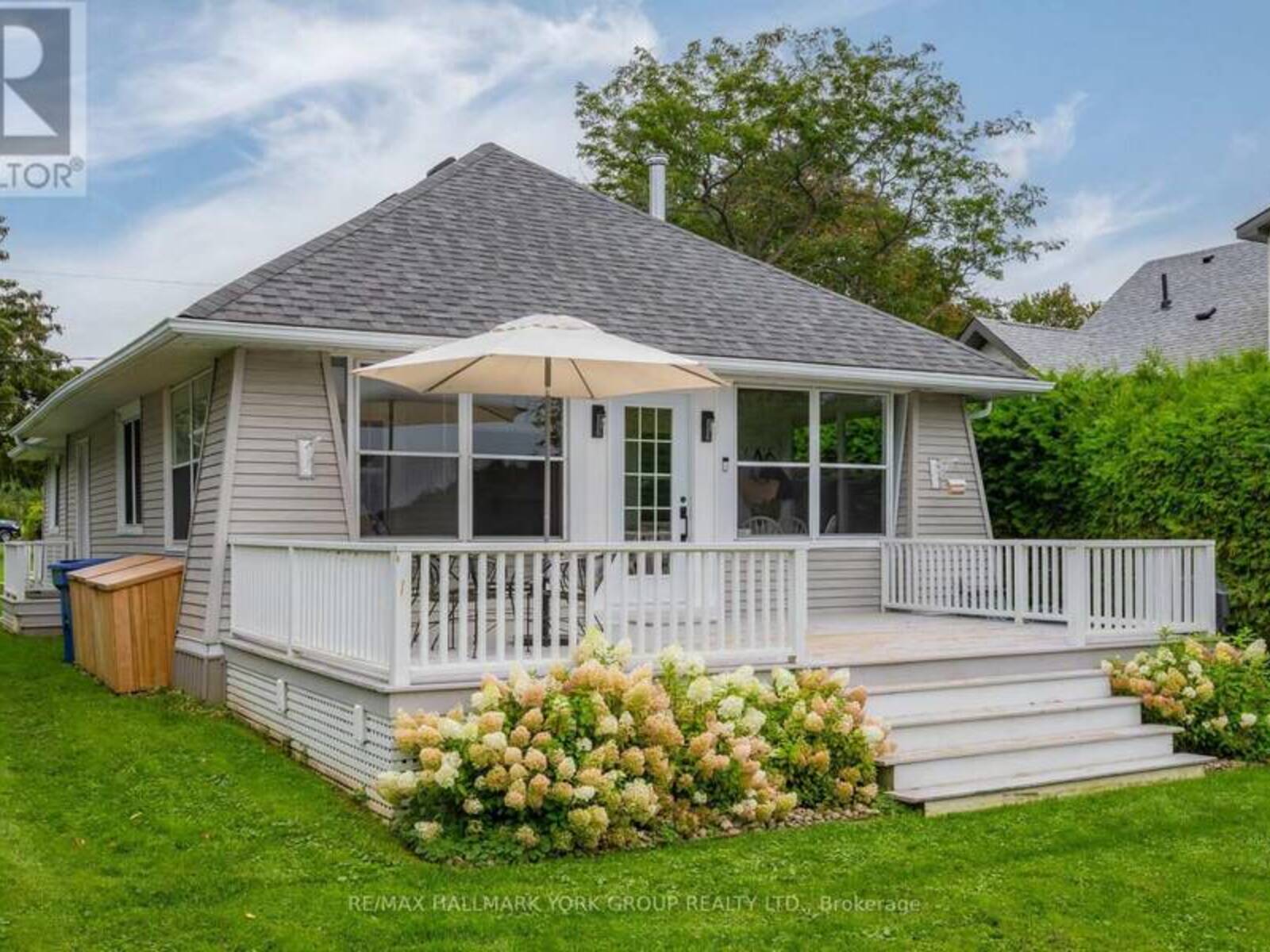 913 LAKE DRIVE N, Georgina, Ontario L4P 3E9