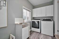 468 DORCHESTER COURT | Newmarket Ontario | Slide Image Eleven