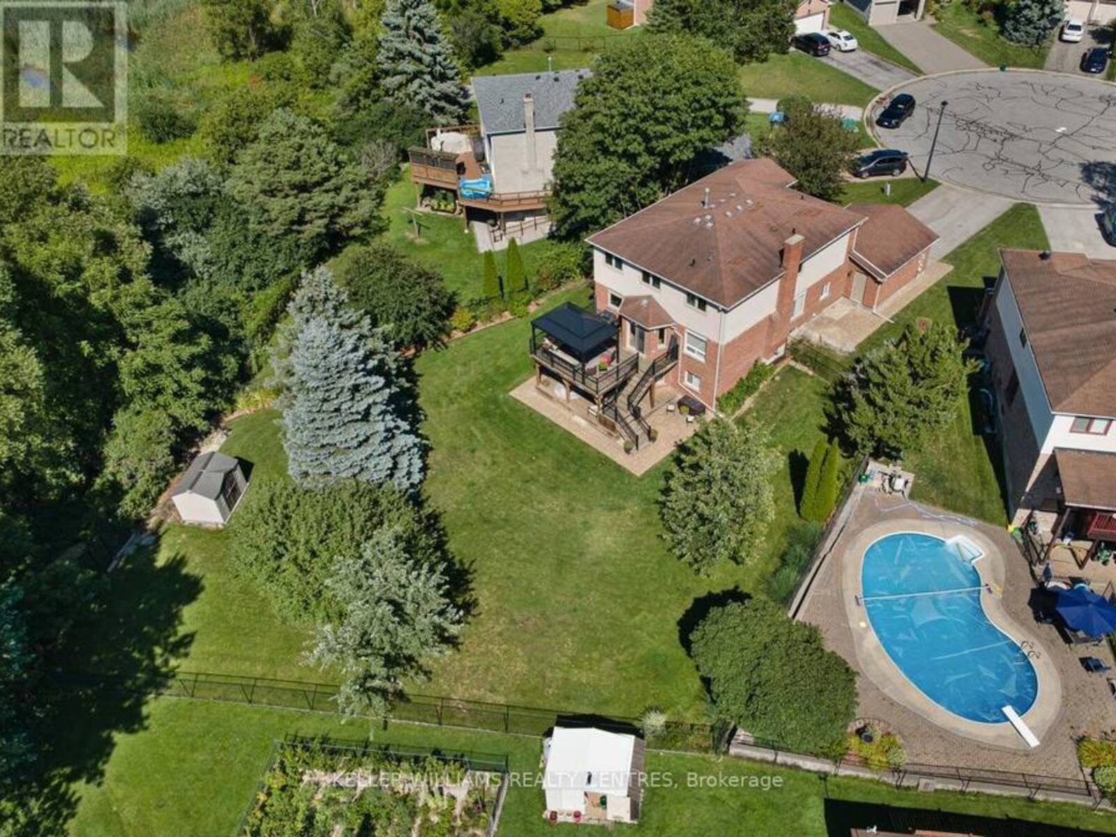 468 DORCHESTER COURT, Newmarket, Ontario L3Y 7Z7