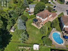 468 DORCHESTER COURT Newmarket Ontario, L3Y 7Z7