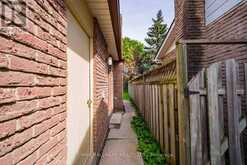27 SIR GAWAINE PLACE | Markham Ontario | Slide Image Thirty-seven