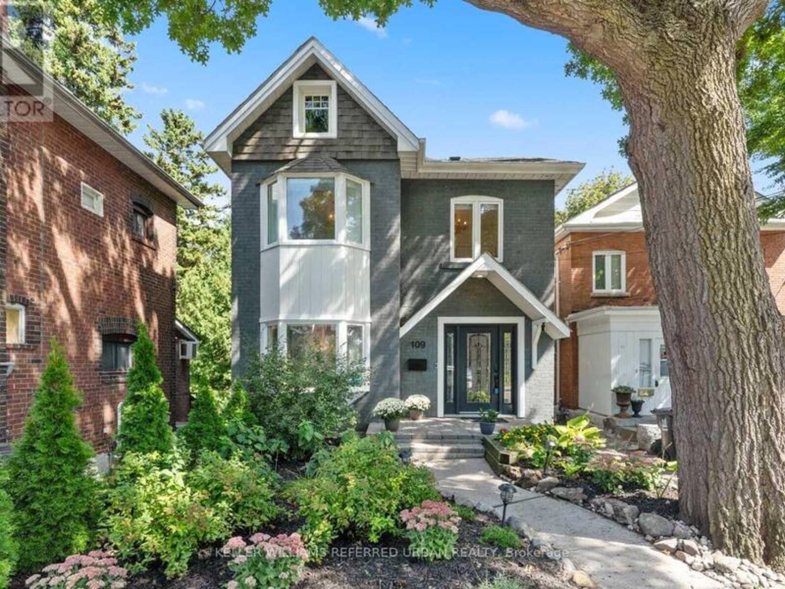 109 KENNEDY AVENUE, Toronto, Ontario M6S 2X8