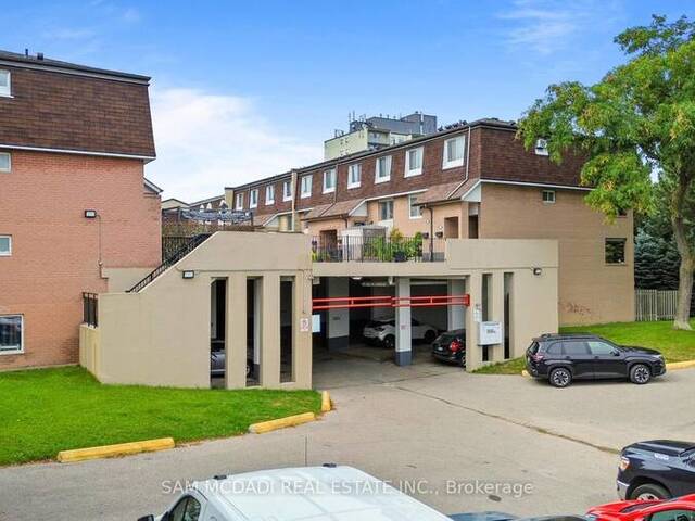 164 - 2170 BROMSGROVE ROAD Mississauga Ontario, L5J 4J2 - 3 Bedrooms Condo For Sale