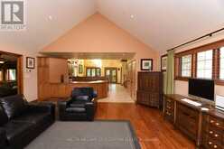 635 MILLGROVE SIDE ROAD | Hamilton Ontario | Slide Image Twelve