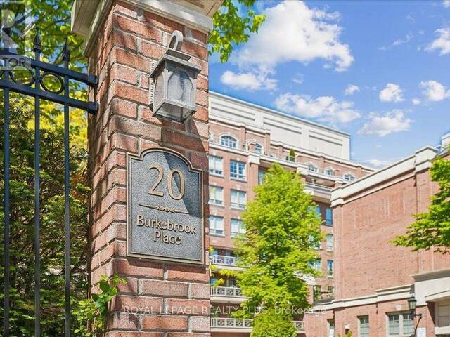 204 - 20 BURKEBROOK PLACE Toronto Ontario, M4G 0A1 - 1 Bedroom Condo For Sale