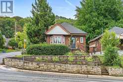 22 ARKLEDUN AVENUE | Hamilton Ontario | Slide Image One