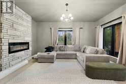 7 SCOTT DRIVE | Port Dover Ontario | Slide Image Eight
