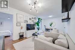 910 - 5 ROSEHILL AVENUE | Toronto Ontario | Slide Image Nine