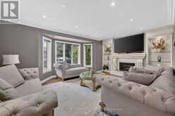 786 EXCELLER CIRCLE | Newmarket Ontario | Slide Image Twelve