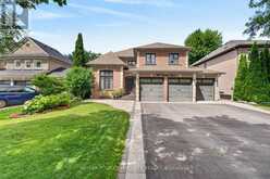 786 EXCELLER CIRCLE | Newmarket Ontario | Slide Image Two