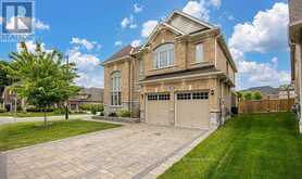 57 VICTORIA WOOD AVENUE | Springwater Ontario | Slide Image Four