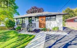 88 WOODHAVEN DRIVE | Kitchener Ontario | Slide Image Two