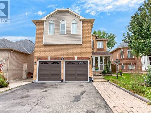 703 TWAIN AVENUE Mississauga Ontario, L5W 1K7 - 6 Bedrooms Home For Sale