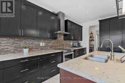 71 VIVIAN CREEK ROAD | East Gwillimbury Ontario | Slide Image Twelve