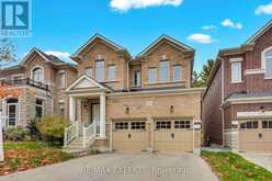 216 BUTTERNUT RIDGE TRAIL | Aurora Ontario | Slide Image Two