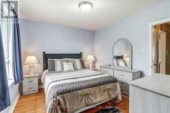 20 TAYSHAM CRESCENT | Toronto Ontario | Slide Image Sixteen