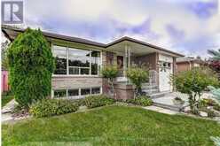 20 TAYSHAM CRESCENT | Toronto Ontario | Slide Image Two