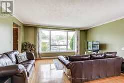20 TAYSHAM CRESCENT | Toronto Ontario | Slide Image Nine