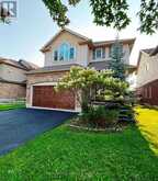 32 DAVIS STREET | Collingwood Ontario | Slide Image Two
