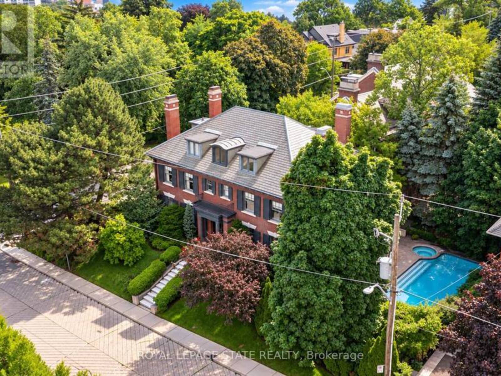 5 UNDERCLIFFE AVENUE, Hamilton, Ontario L8P 3G9