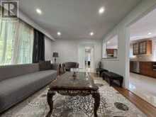 29 WESTWOOD LANE | Richmond Hill Ontario | Slide Image Ten