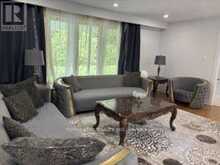 29 WESTWOOD LANE | Richmond Hill Ontario | Slide Image Seven