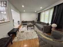 29 WESTWOOD LANE | Richmond Hill Ontario | Slide Image Nine