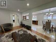 29 WESTWOOD LANE | Richmond Hill Ontario | Slide Image Twelve