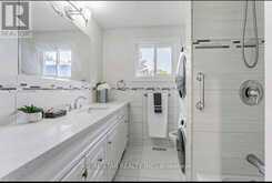 29 WESTWOOD LANE | Richmond Hill Ontario | Slide Image Thirteen