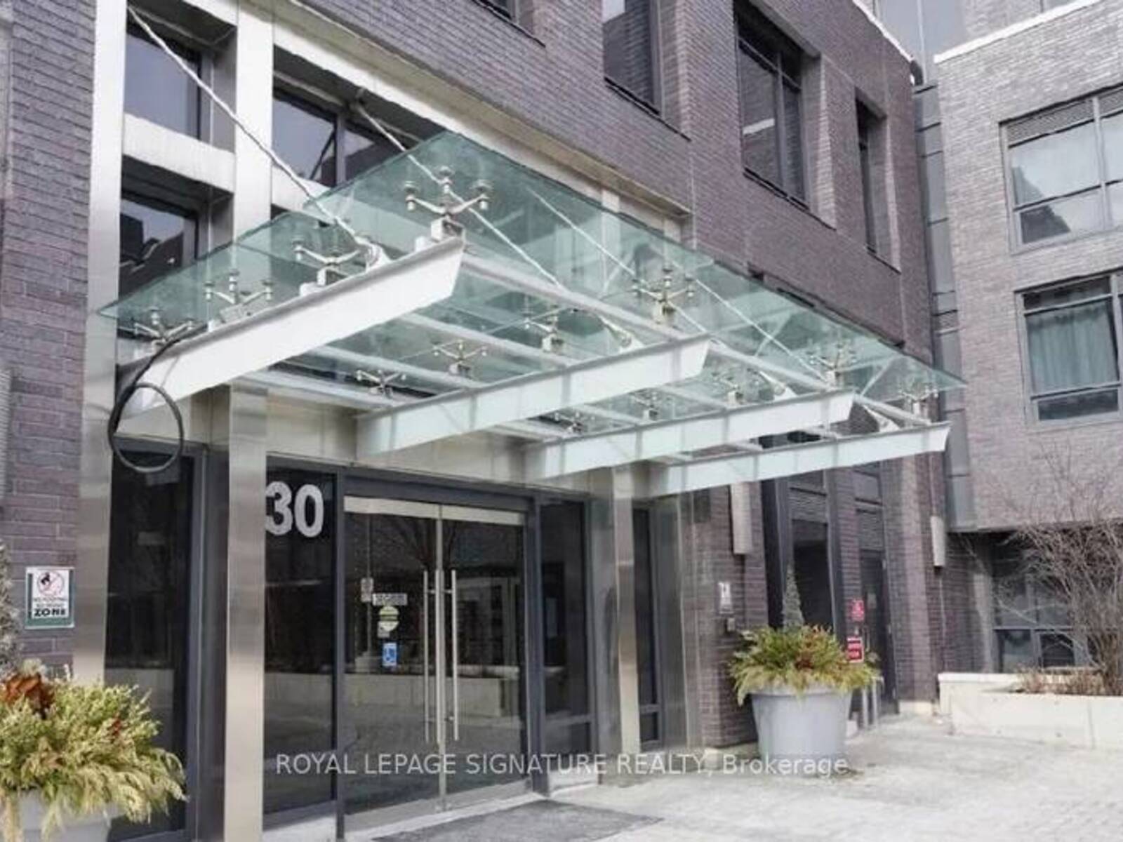 104 - 30 GIBBS ROAD, Toronto, Ontario M9B 0E4