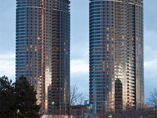 1602 - 125 VILLAGE GREEN SQUARE Toronto Ontario, M1S 0G3 - 2 Bedrooms Condo For Sale