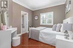 151 MOORE CRESCENT | Ancaster Ontario | Slide Image Seventeen