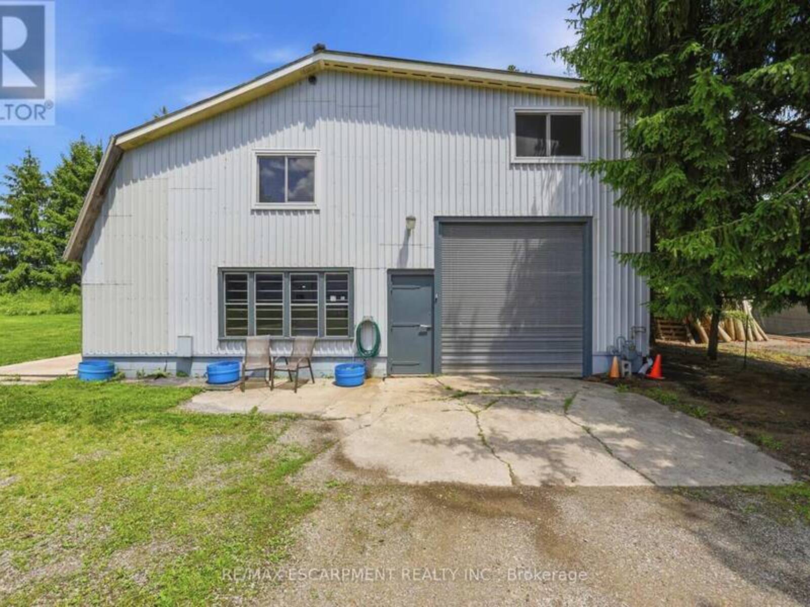 8404 CHIPPEWA ROAD, Hamilton, Ontario L0R 1W0