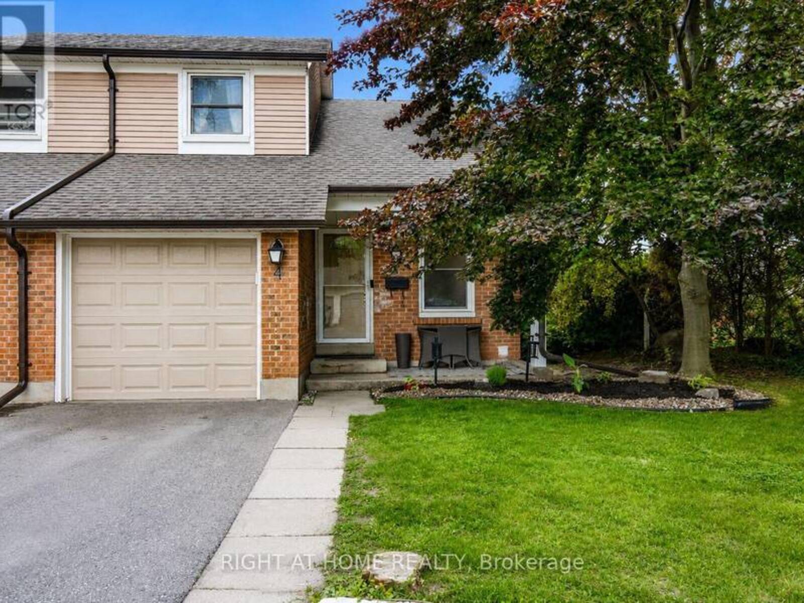 #4 - 1055 CENTRAL PARK BOULEVARD N, Oshawa, Ontario L1G 7M4