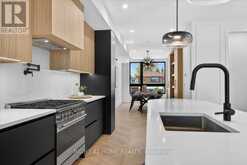 15B ROSEMEADE AVENUE | Toronto Ontario | Slide Image Ten