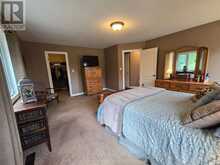 5 FAIRFIELD DRIVE | Stratford Ontario | Slide Image Thirteen