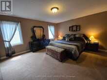 5 FAIRFIELD DRIVE | Stratford Ontario | Slide Image Eighteen