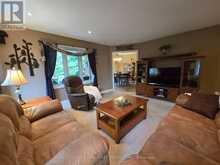 5 FAIRFIELD DRIVE | Stratford Ontario | Slide Image Four
