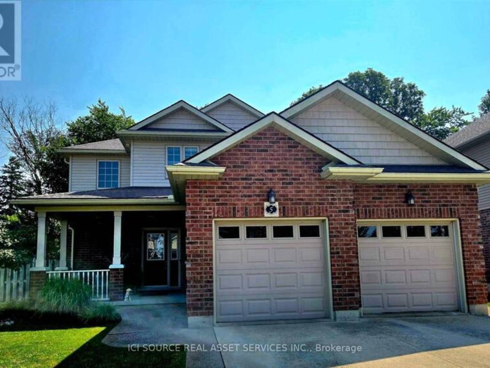 5 FAIRFIELD DRIVE, Stratford, Ontario N5A 0A5
