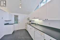 56 GRANGEMILL CRESCENT | Toronto Ontario | Slide Image Fifteen