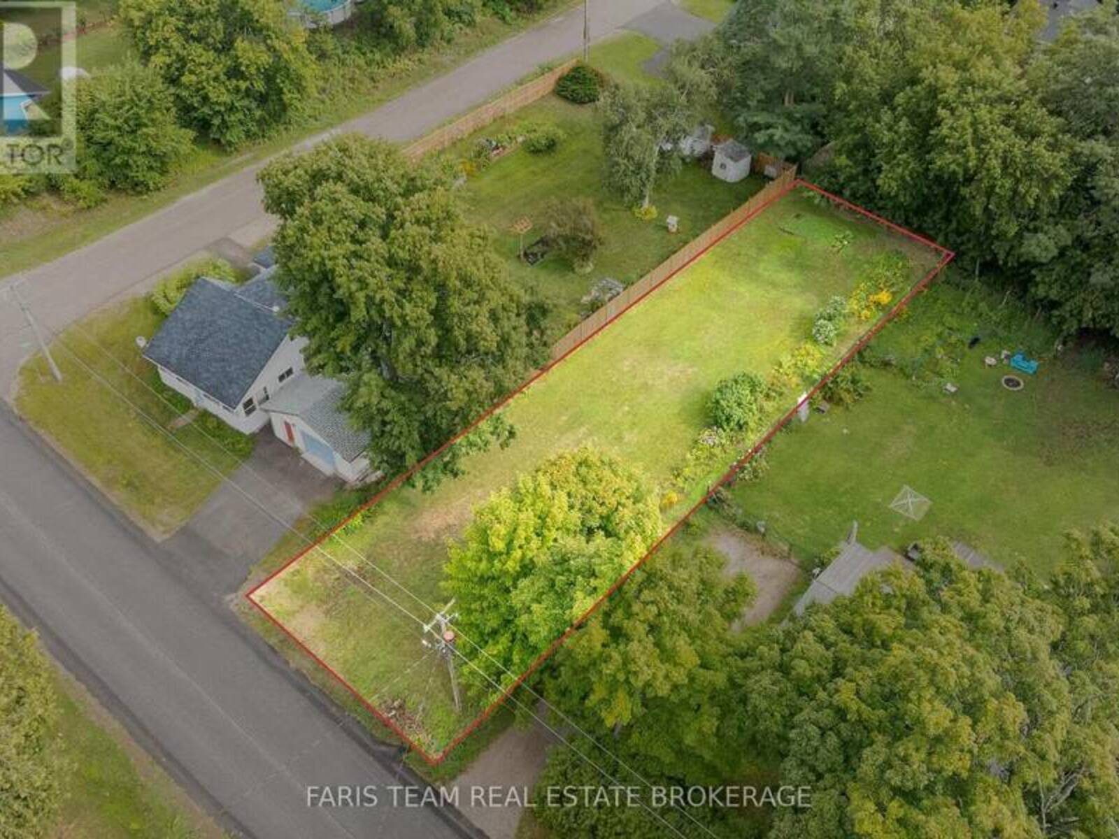 305 OUIDA STREET, Waubaushene, Ontario L0K 2C0