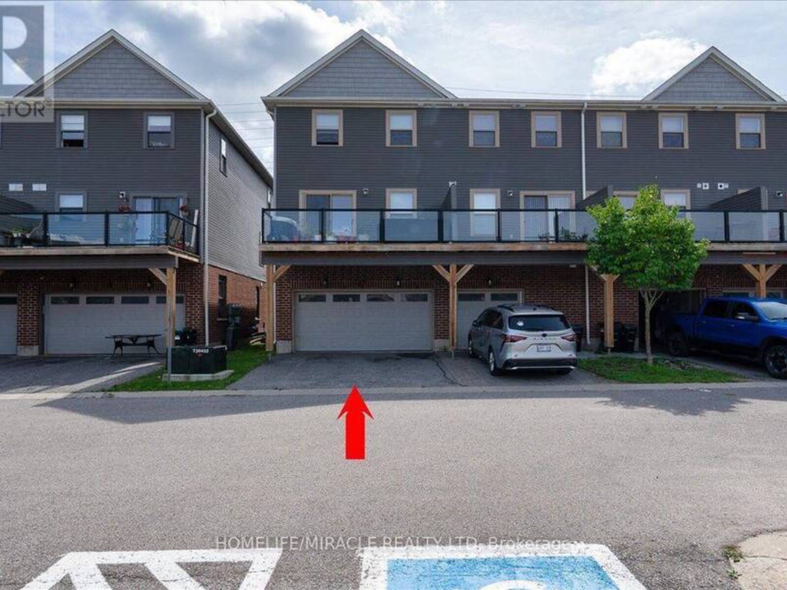 27 - 1 LEGGOTT AVENUE, Barrie, Ontario L4M 0K7
