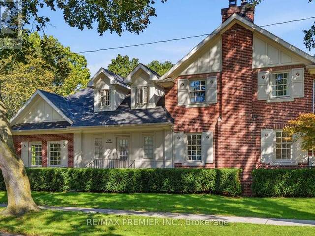 132 THE KINGSWAY Toronto Ontario, M8X 2V3 - 5 Bedrooms Home For Sale