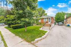 36 PINEGROVE AVENUE | Toronto Ontario | Slide Image Four