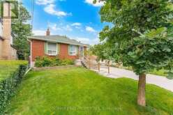 36 PINEGROVE AVENUE | Toronto Ontario | Slide Image Five